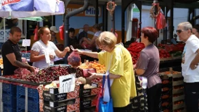Grožđe sve jeftinije, ali ovo povrće udara po džepu - stigle nove cene sa pijaca