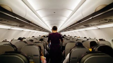 Zašto roletne u avionu moraju da budu podignute pri poletanju - razlog nema veze s pogledom