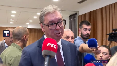Vučić: Za nekoliko dana otvaramo deonicu pruge Niš-Brestovac, za koju godinu i Beograd-Niš