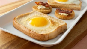 Tost sa jajem u sredini: Brz i ukusan recept, a izgleda profesionalno