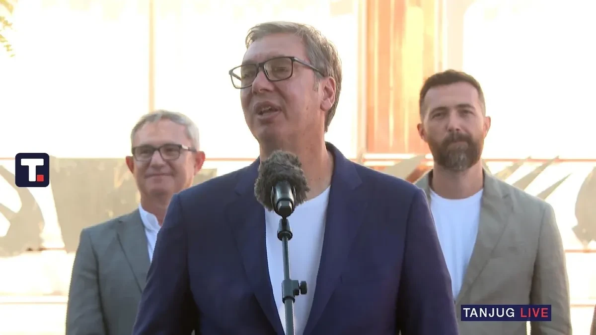 "Hteli su da nas nateraju da pravimo pasja groblja, mi ćemo čuvati dostojanstvo" Vučić se obratio građanima u Prigrevici: Zemlja je napadnuta spolja!