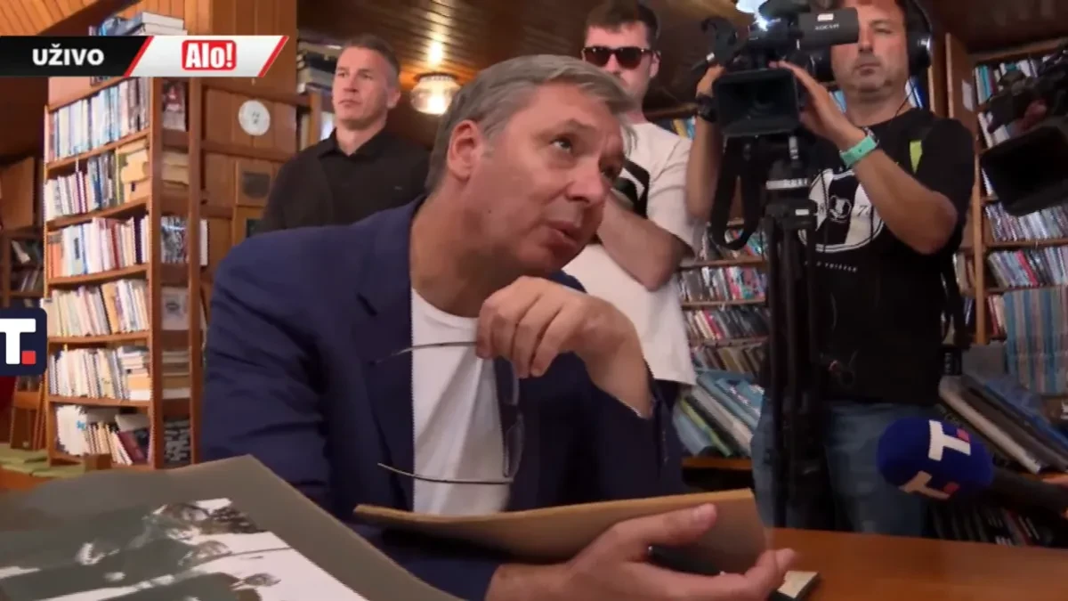 Ta knjiga utisaka čuva i misli Branka Ćopića: Evo šta je Vučić danas u njoj napisao
