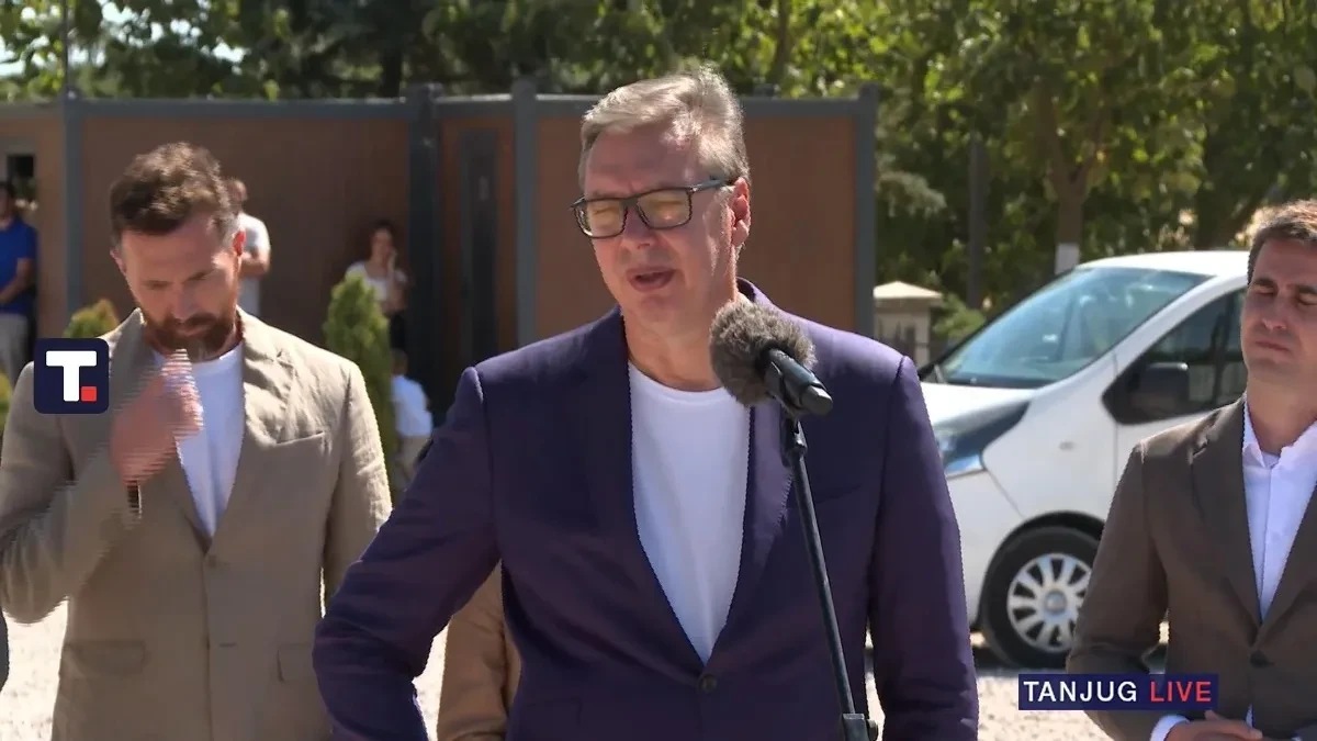 Vučić sa građanima u Kljajićevu: Uradićemo prugu Sombor - Vrbas, treba da damo 20 miliona evra za bolnicu u Somboru