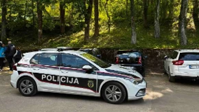 Došao po neplaćenu kiriju, a onda nastao haos!: Napao ženu sa detetom, pa počeo da preti 