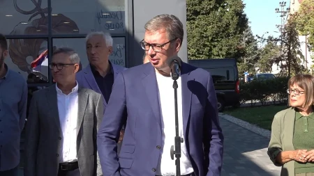 Predsednik Srbije sa svojim narodom! Vučić obilazi Zapadnobački okrug: 11. ćemo saopštiti visinu povećanja plata i penzija