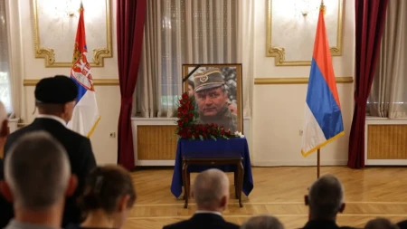 Zajednički udar blokadera Popovića, hrvatskog istoričara i crnogorskih provladinih "Vijesti" na Srbiju!
