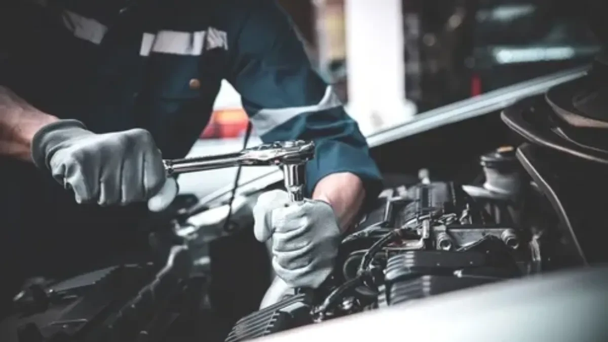 "Napravljen je kao tenk, neuništiv je" Mehaničar otkrio koji auto je najbezbedniji