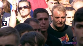 Ustaški i islamistički mediji napali Danila Vučića: Smeta im predsednikov sin koji je sa narodom ispratio generala