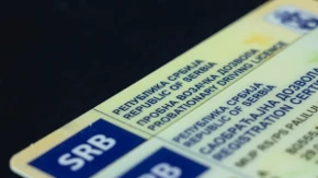 MUP ima novi cenovnik: Poznato koliko ćemo plaćati vozačku, saobraćajnu i tablice
