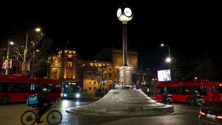 Pomeranje sata stiže ranije: Evo kog vikenda prelazimo na zimsko računanje vremena