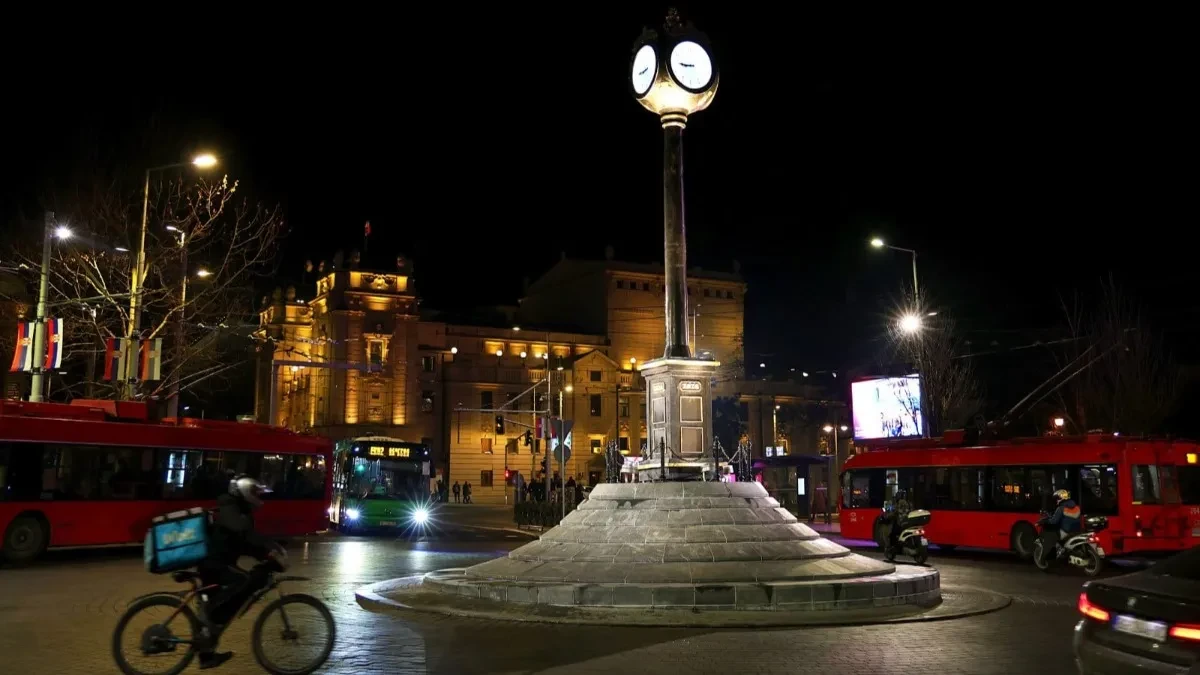 Pomeranje sata stiže ranije: Evo kog vikenda prelazimo na zimsko računanje vremena