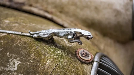 Proizvođač luksuznih automobila ukida 4.000 radnih mesta