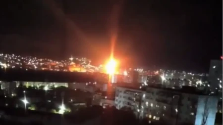 Pogođen naftni terminal u Novorosijsku, buknuo požar! U brutalnom udaru četvoro mrtvih, među njima i dete (VIDEO)