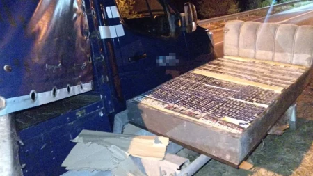 Pao na Bezdan: U kamionu mu pronašli više od 3.000 kutija cigareta, budžet oštećen za 1,25 miliona dinara