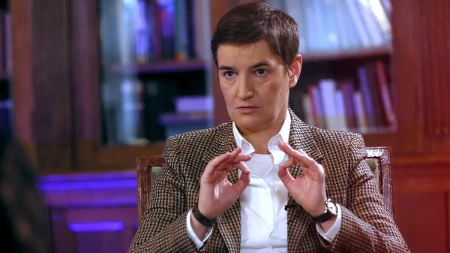 "Blokaderi su pucali, napadali i maltretirali ljude" Brnabić odgovorila Veselinoviću: Na ovim izborima se borimo za slobodnu Srbiju