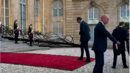 Vučić iz Jelisejske palate poslao snažnu poruku: „Nove prilike za Srbiju i naše ljude“ (VIDEO)